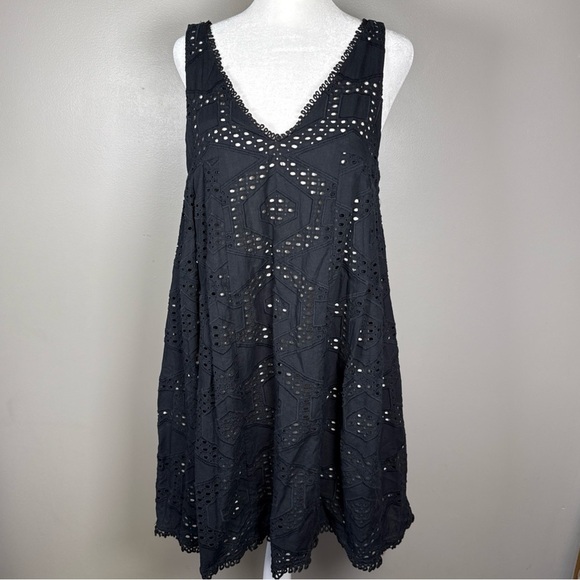 Anthropologie Maeve Black Eyelet Luci Swing Mini Dress size Small Cotton Lined - Picture 2 of 10